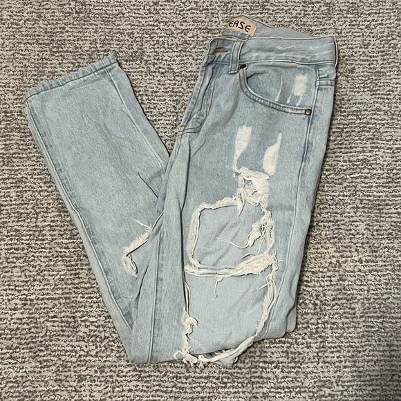 Reverse distressed straight jeans - Picture 2 of 5
